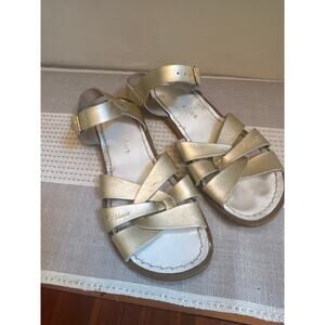 The Original Salt Water Sandals by Hoy Gold Leather Size US 7/ Hoy size 5